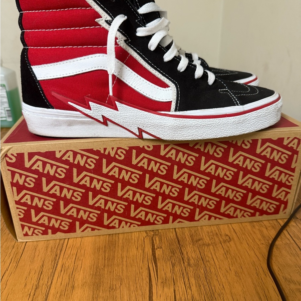 Vans SK8 Hi Lightening Bolt
